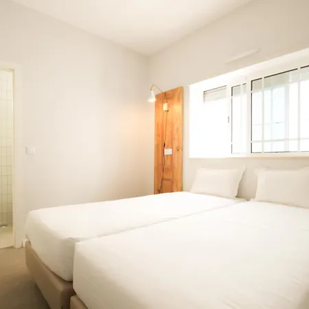 Ptm Downtown Hostel&suites Ostello Portimão