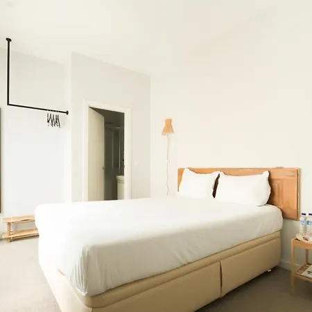 Ptm Downtown Hostel&suites *