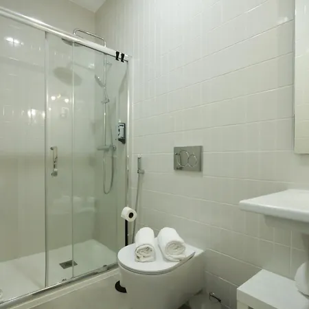 Ptm Downtown Hostel&suites * Portimão