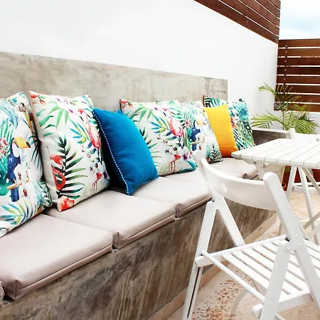 Ostello Ptm Downtown Hostel&suites *