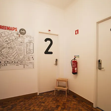 Ptm Downtown Hostel&suites * 波尔蒂芒