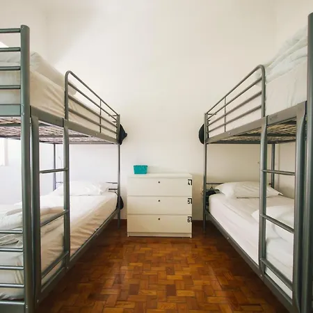 Ptm Downtown Hostel&suites * Portimão